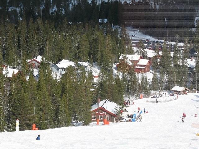 Lindvallen – DROPPVÄGEN 1 A – 4 soveværelser, 10 senge, 111m2 – Fjällhem