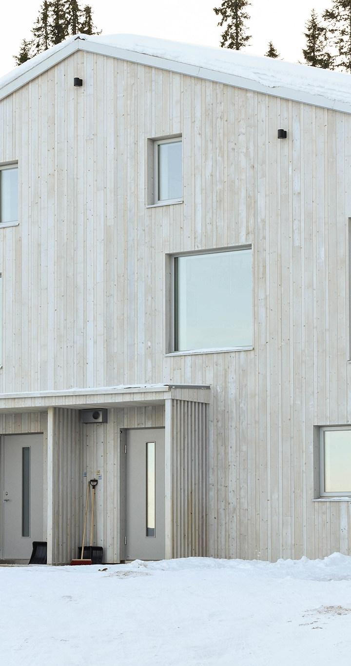 Lindvallen – FROSTSLINGAN 11 A – 3 soveværelser, 12 senge, 120m2 – Fjällhem