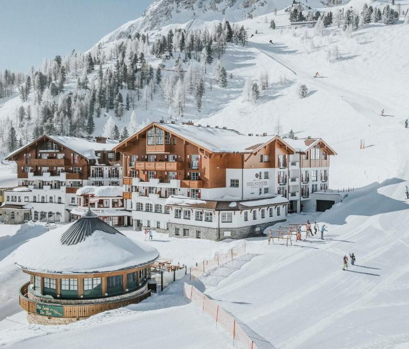 Superior Hotel Schneider Ski-in & Ski-out