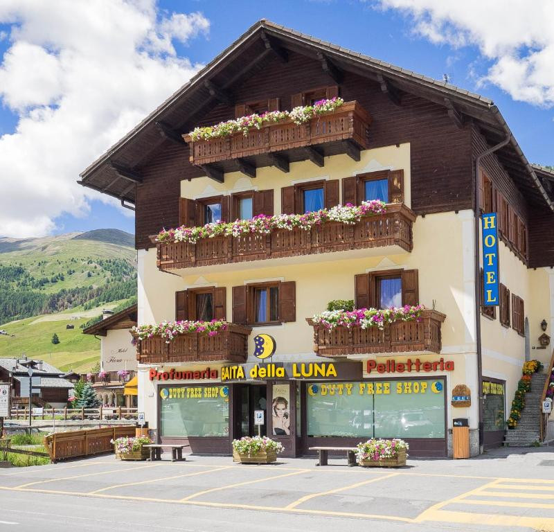 Hotell Baita Della Luna