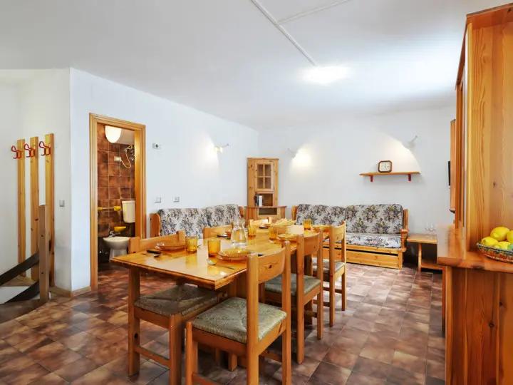4-værelses lejlighed med balkon 90 m2 – Cesa Fraines (Alba)