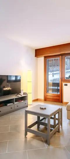 3-værelses lejlighed med balkon max 5 pers. – Condominio Giulia (Alba)