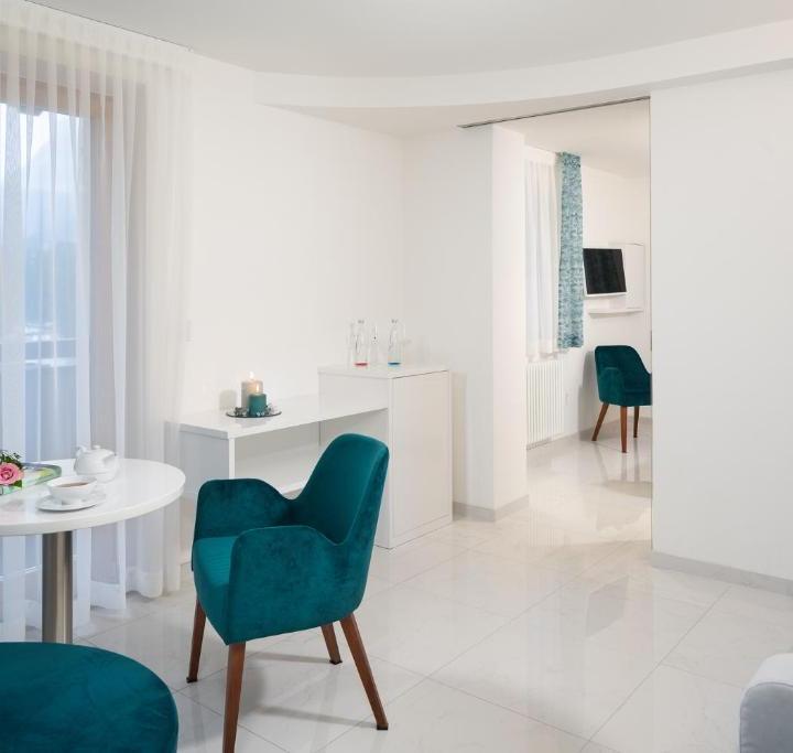 Luksus 4-sengsværelse med balkon – Hotel Pareda