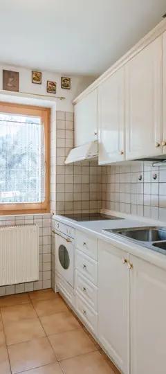 3-værelses lejlighed med balkon – Mason Scarzin (Alba)