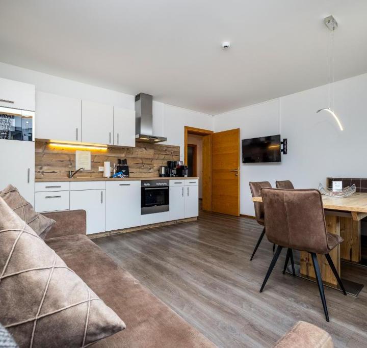Premium lejlighed Glockenblume 3-vær. lejh. m. balkon – Landhaus Rustika