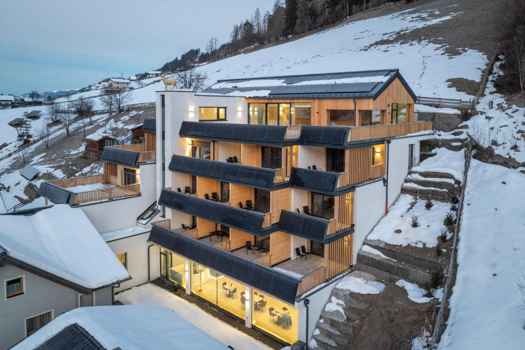 Lägenhetshotell & restaurang Goldhirsch