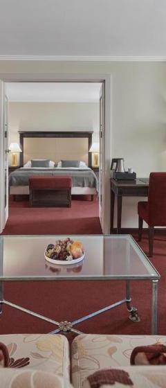 Familiesuite med balkon max 4 pers. – Lebenberg Schlosshotel