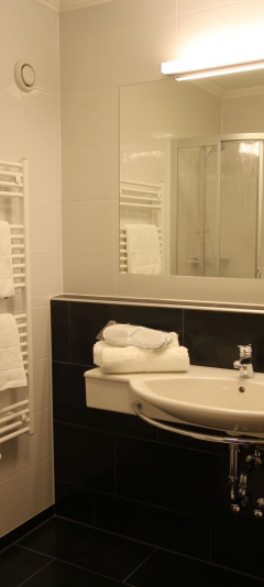 Dobbeltværelse max 2 pers. – Hotel Herzblut – Sommer