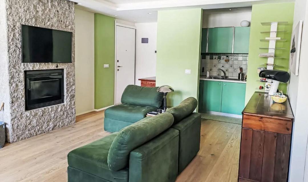3-værelses lejlighed med balkon |  max 5 pers. (85 m2) – Enrosadira (Alba)