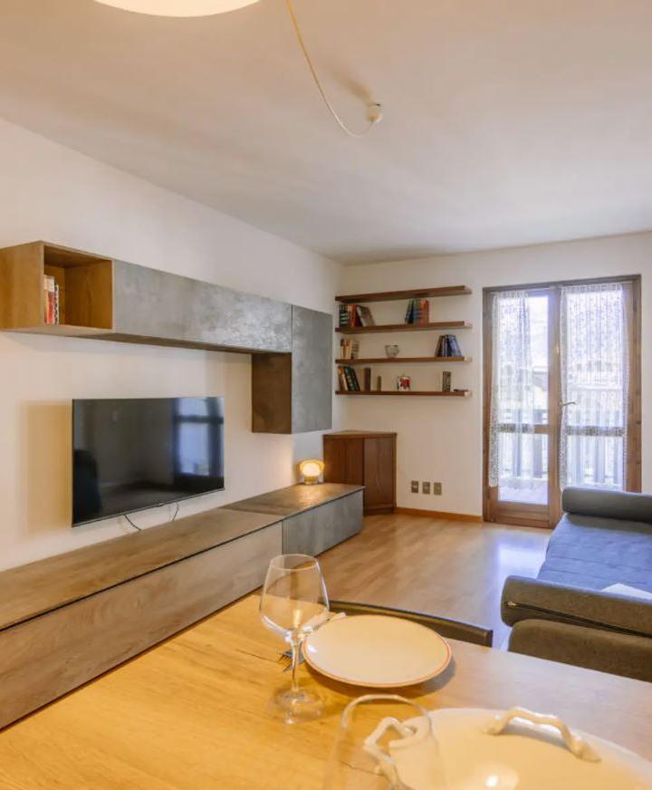 2-værelses lejlighed med balkon – Condominio al Parco