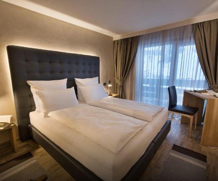 Deluxe dobbeltværelse max 2 pers. – Hotel Margherita